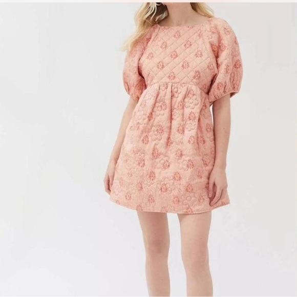 Urban outfitters kimchi blue peach pink Astrid quilted mini dress - Picture 2 of 6